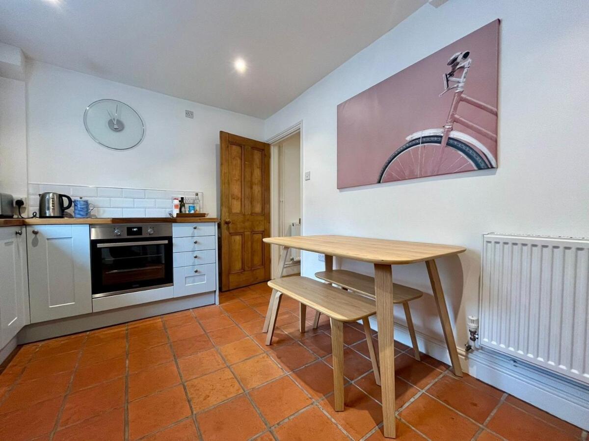 Quaint 2 Bed Cottage In The Heart Of Cambridge Exterior photo